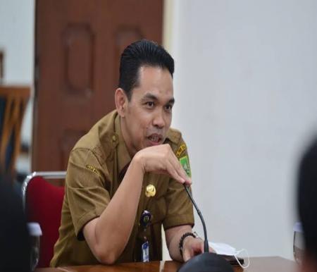 Plt Kepala Dinas Pendidikan Provinsi Riau, Erisman Yahya (foto/int)